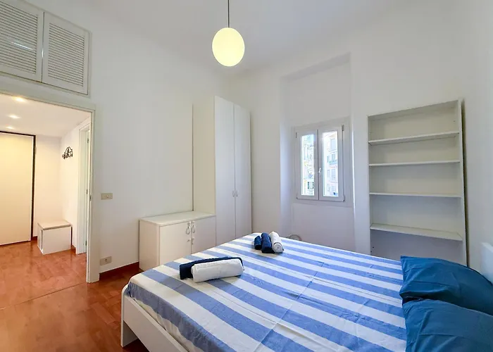 Casa Lungomare Apartment *